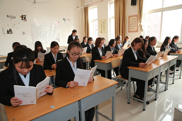 经典晨读活动1_副本.jpg 经典晨读活动1_副本.jpg